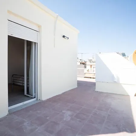 Apartment Breezy Maisonette In Zea For 5 Piraeus